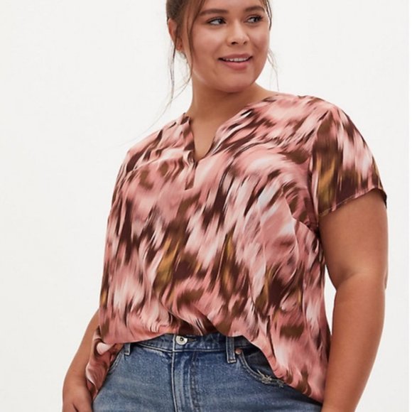 Torrid Georgette Multi Print Split Neck Top sz2X - Picture 2 of 11